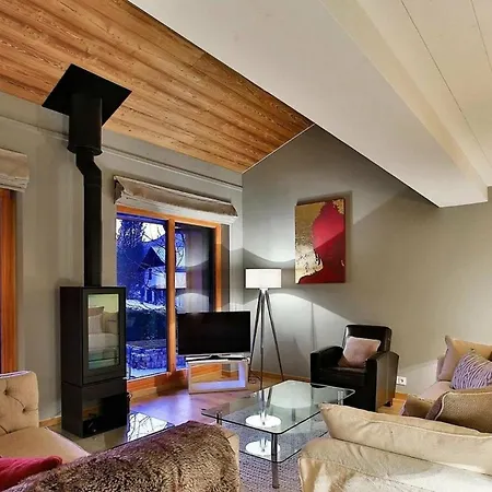 Chalet Kreuzneg Chalet Charming Alpine Escape With Scenic Views *
